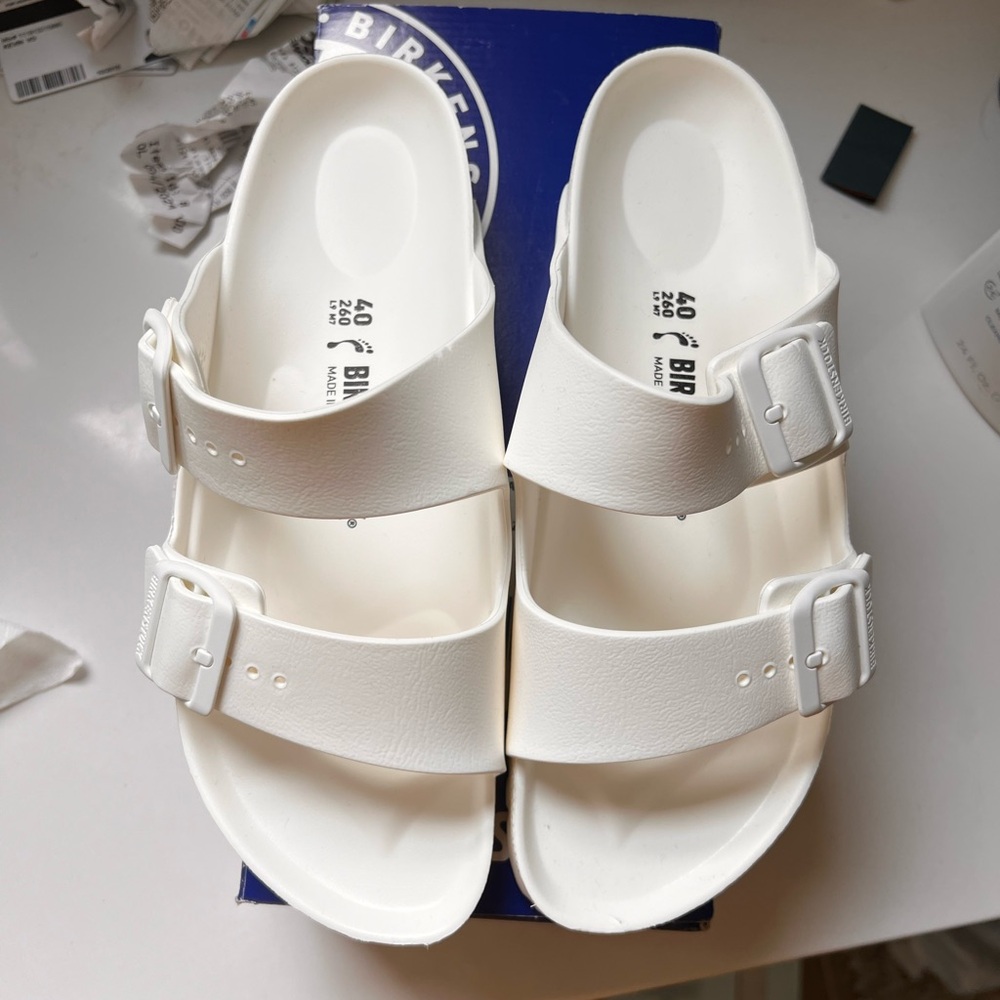 NWT Eggshell White Birkenstock EVA Sandals Size EU40/ US9